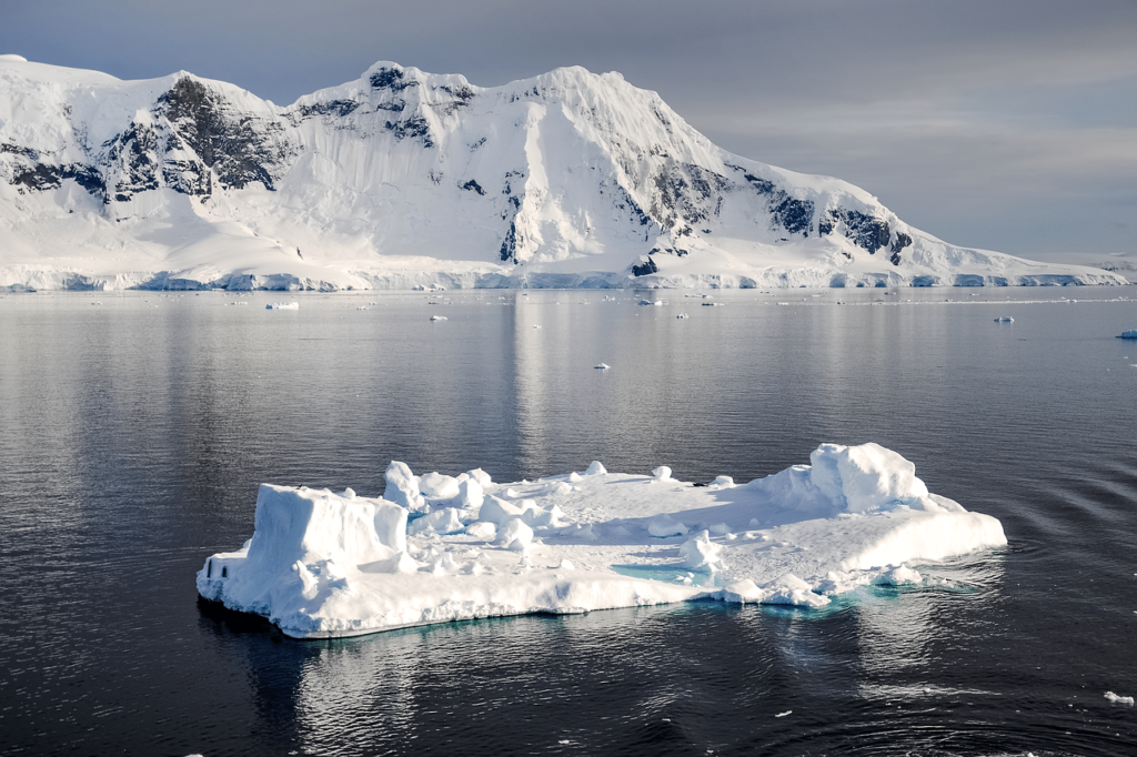 Antarctica: what are the risks of its disappearance?