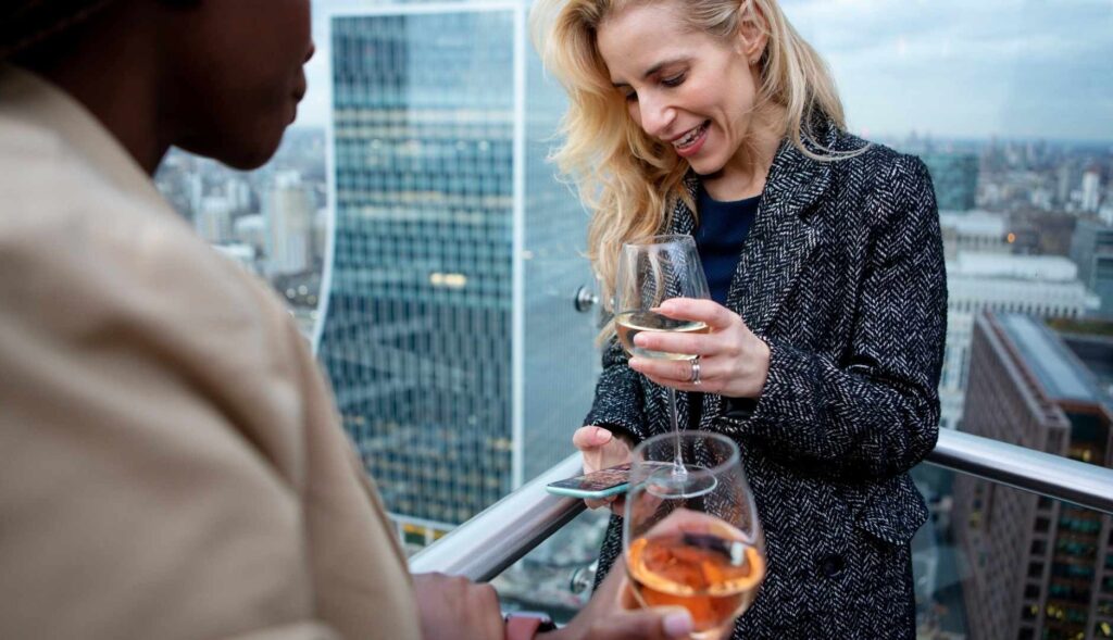 “Sober October” raises a debate about the role of companies in alcohol consumption