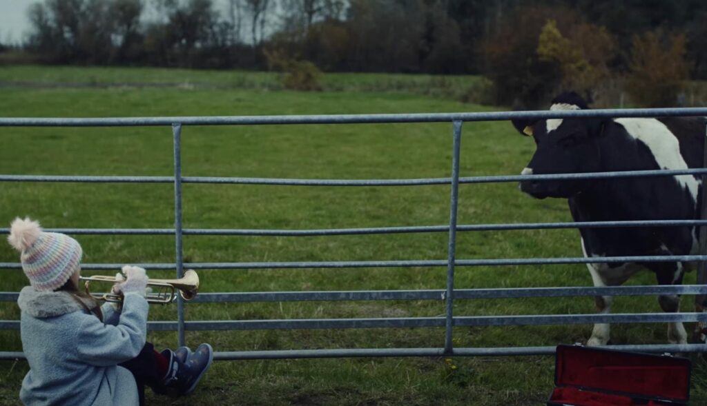 The friendship between a girl and a cow is the focus of Peta's Christmas advert