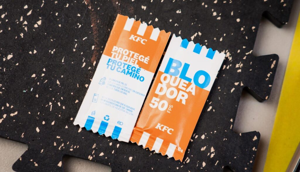 KFC Costa Rica protects distributors with sunscreen envelopes inspired by their sauces