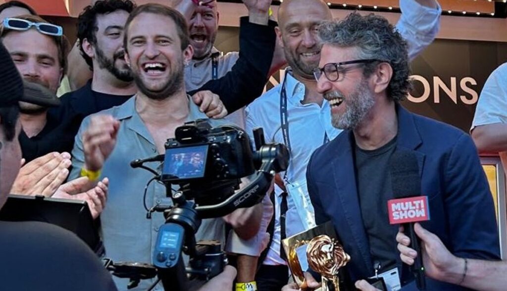 Lola Mullenlowe closes an excellent cycle of festivals highlighting in the National Creativity Awards