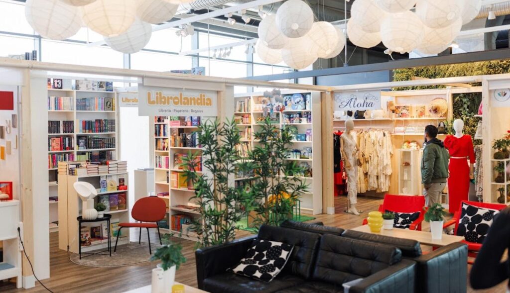 Negocios Librolandia y Aloha en la tienda de Ikea