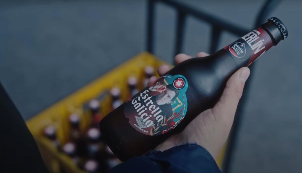 Botellín de Estrella Galicia edición serie "Berlín"