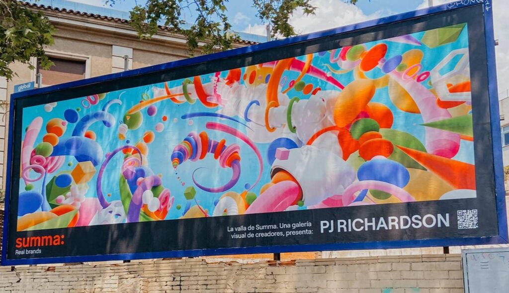 Valla publicitaria con obra de arte contemporánea