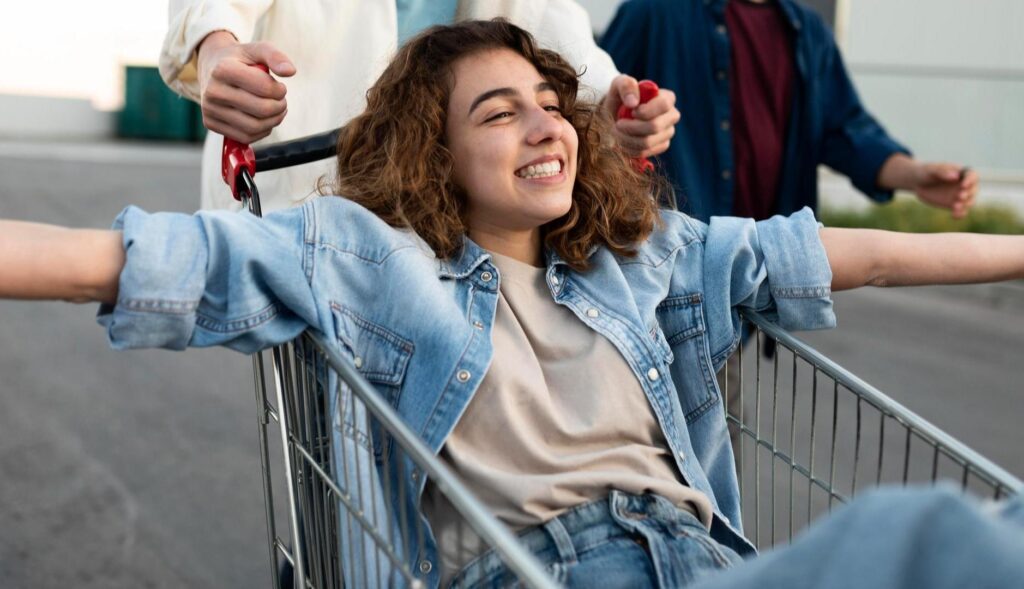 The influences on consumer decisions: from the creators of content to the concern for health