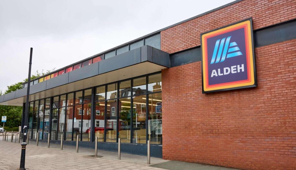 ALDI is called “Aldeh” in Mercanster to connect with Oasis fans before his reunion tour