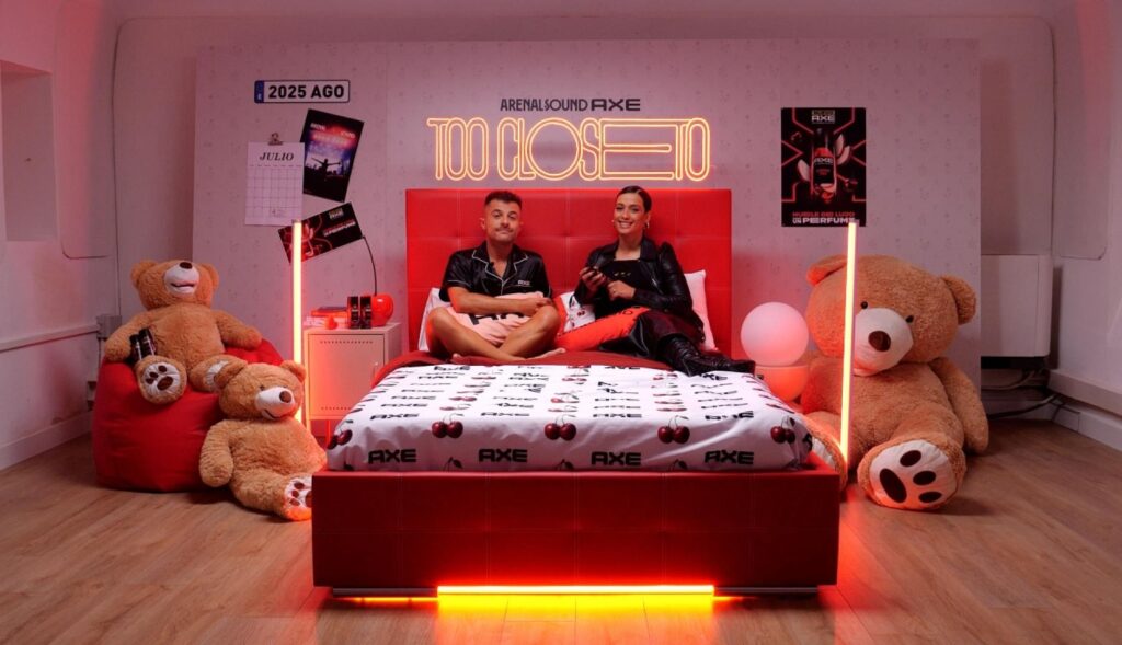 AX redefines its brand activation in the Arenal Sound with a sensory experience from a bed