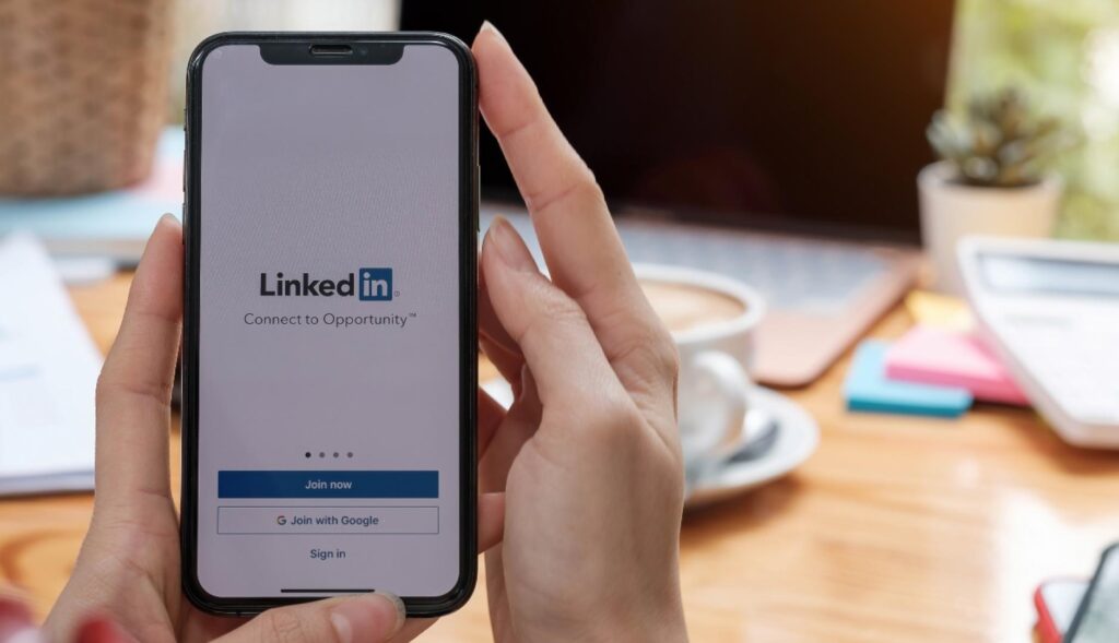 Metricool integrates LinkedIn's personal accounts analytics on its platform