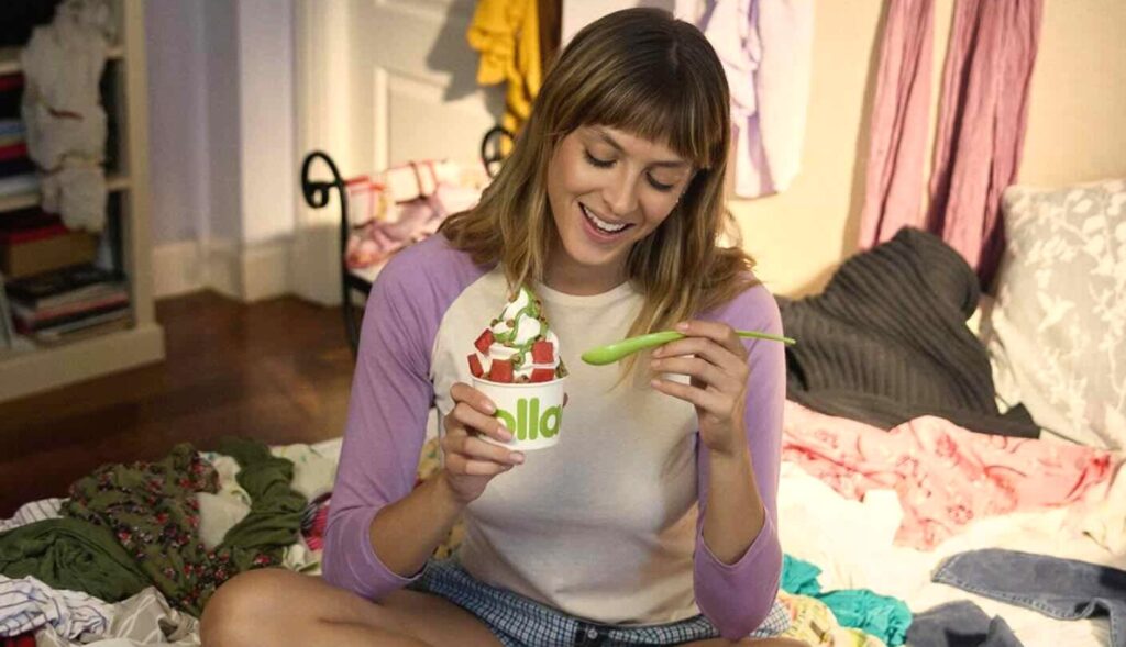Llaollao positions itself around enjoyment and posits its frozen yogurt as an ally of spontaneity