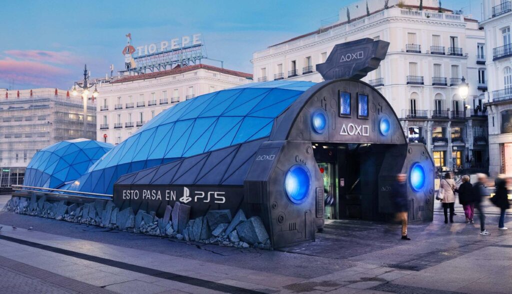 Salida de Cercanías en la Puerta del Sol transformada por PlayStation