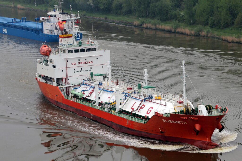 Ceasefire in Iran: will the Strait of Hormuz reopen?