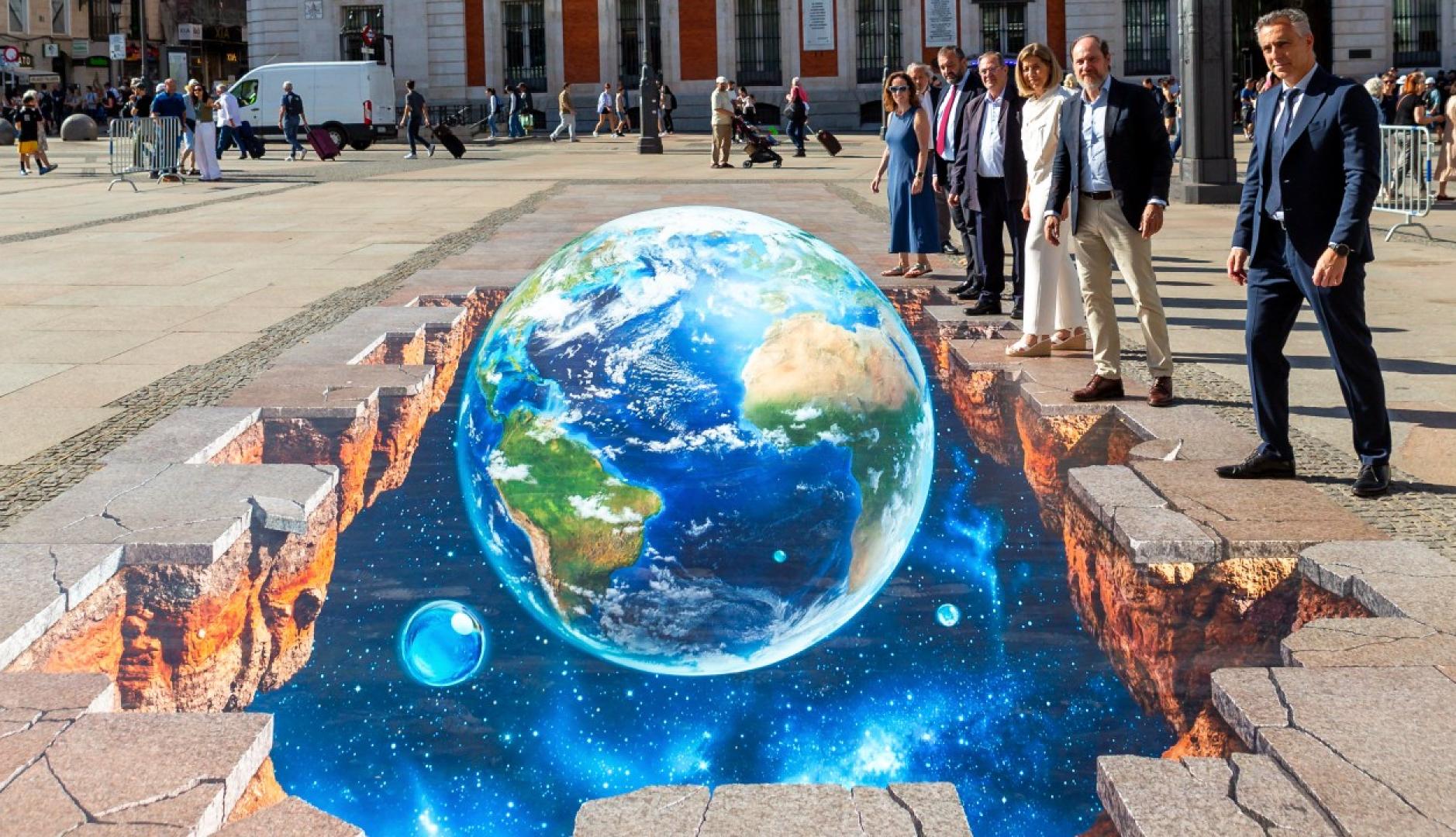 An optical illusion in Madrid invites reflection on water scarcity