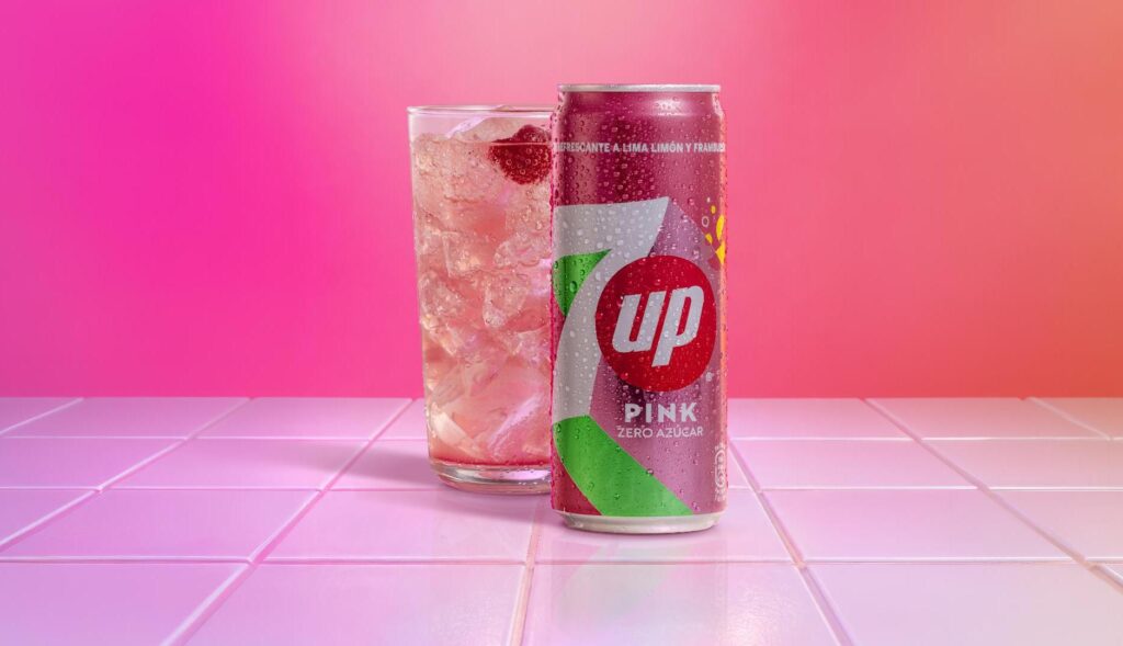 Lata de 7Up Pink