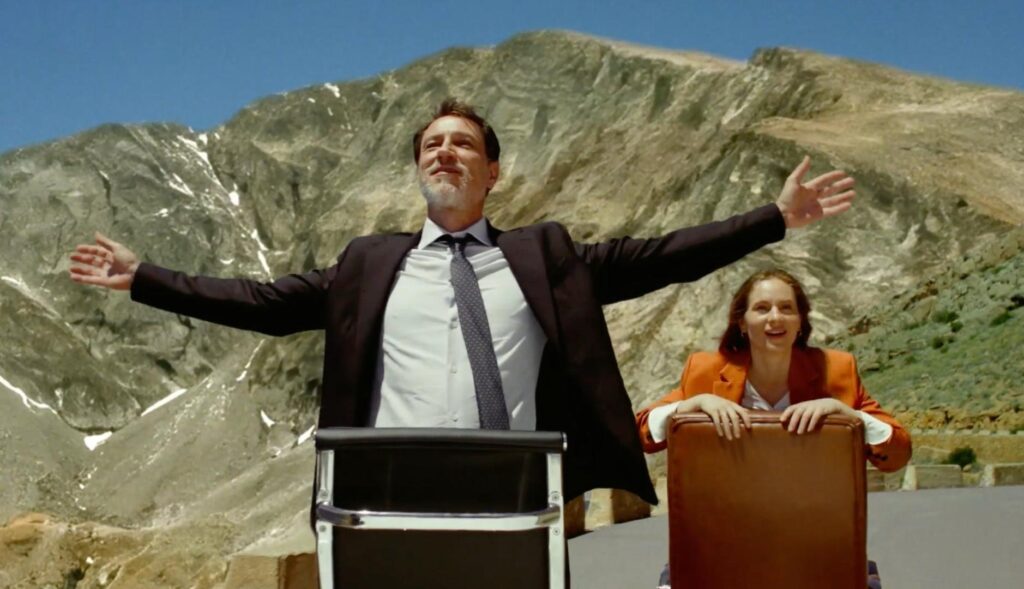 Bankinter creates a beautiful journey on office chairs as a symbol of its support for companies