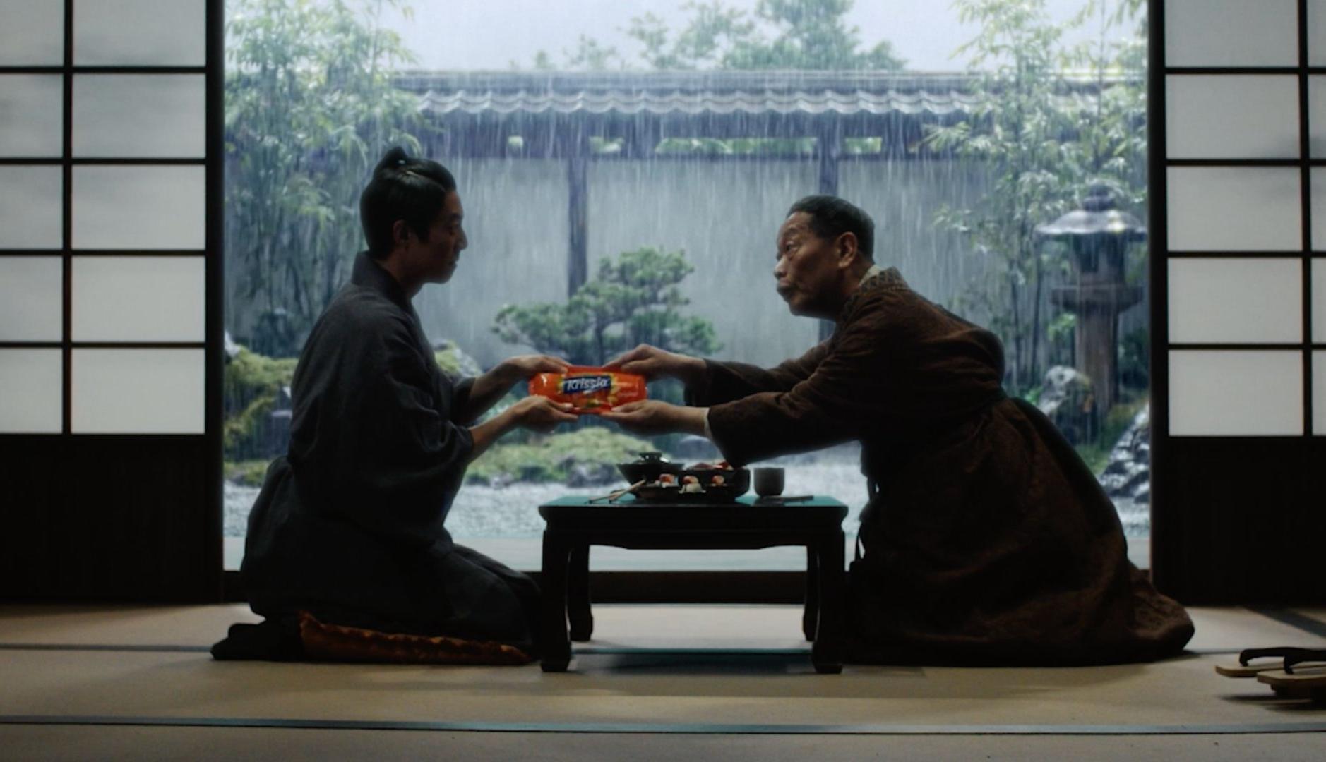 Krissia remembers the Japanese origin of surimi in her new campaign